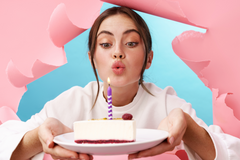 girl_cake_with_candle