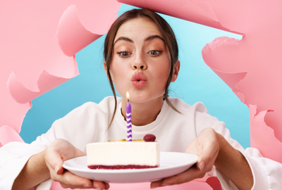 girl_cake_with_candle