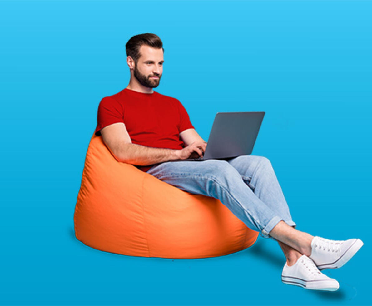 boy_with_laptop